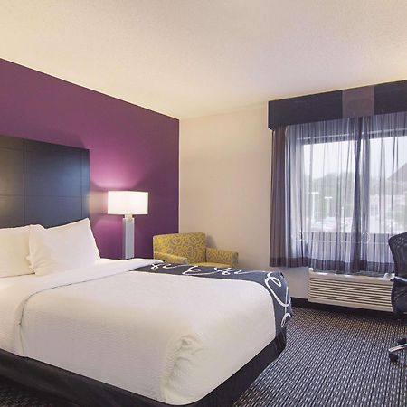 La Quinta By Wyndham Cleveland - Airport North Hotel Ngoại thất bức ảnh