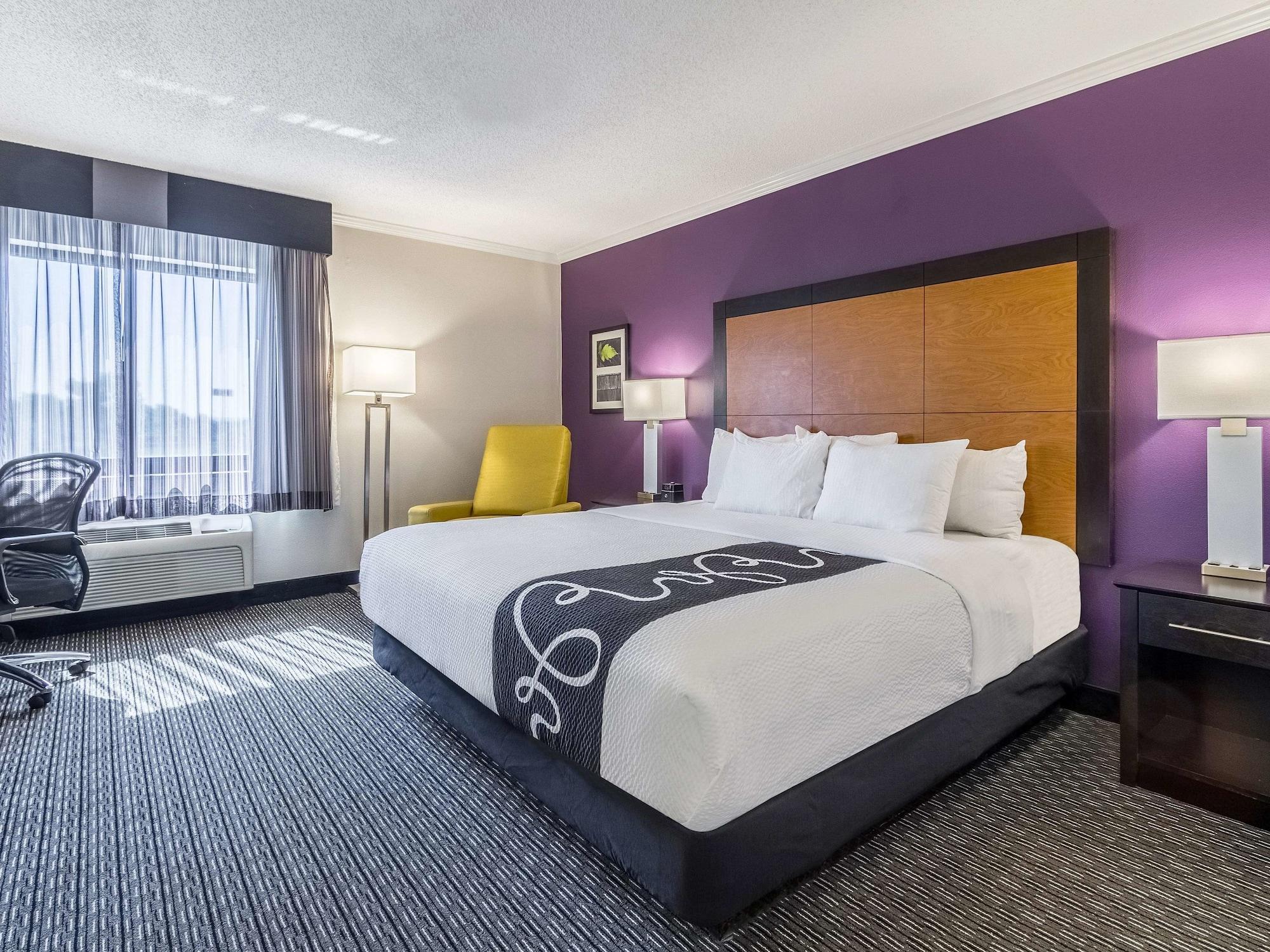 La Quinta By Wyndham Cleveland - Airport North Hotel Ngoại thất bức ảnh