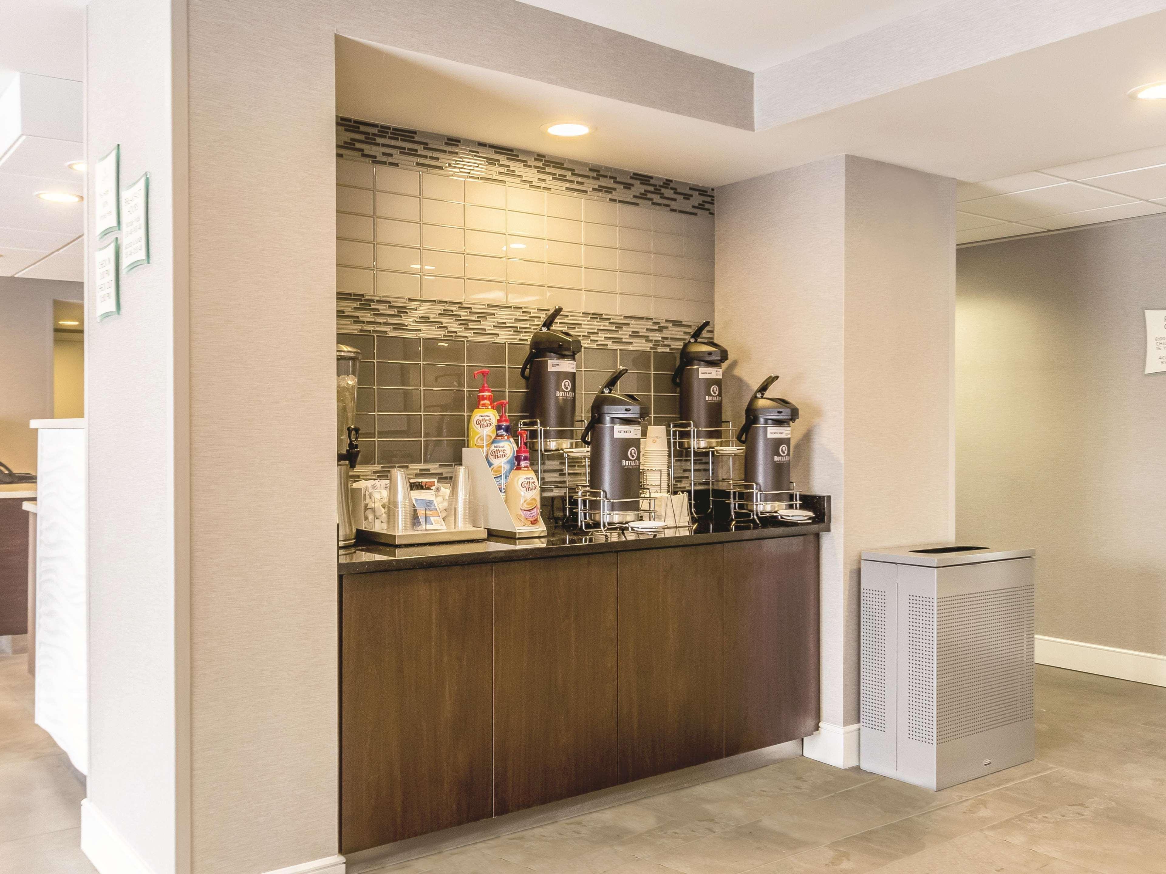 La Quinta By Wyndham Cleveland - Airport North Hotel Ngoại thất bức ảnh