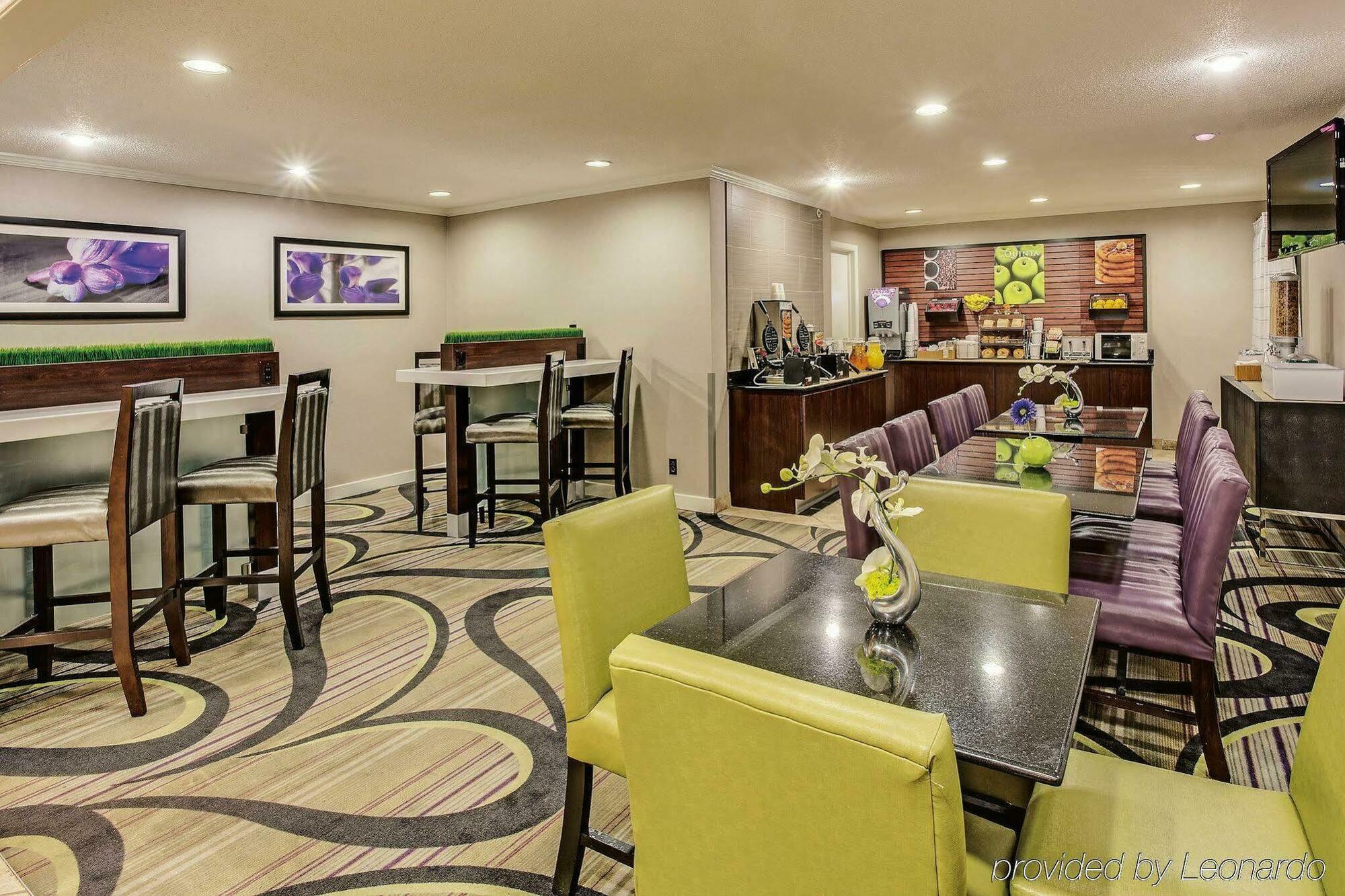 La Quinta By Wyndham Cleveland - Airport North Hotel Ngoại thất bức ảnh
