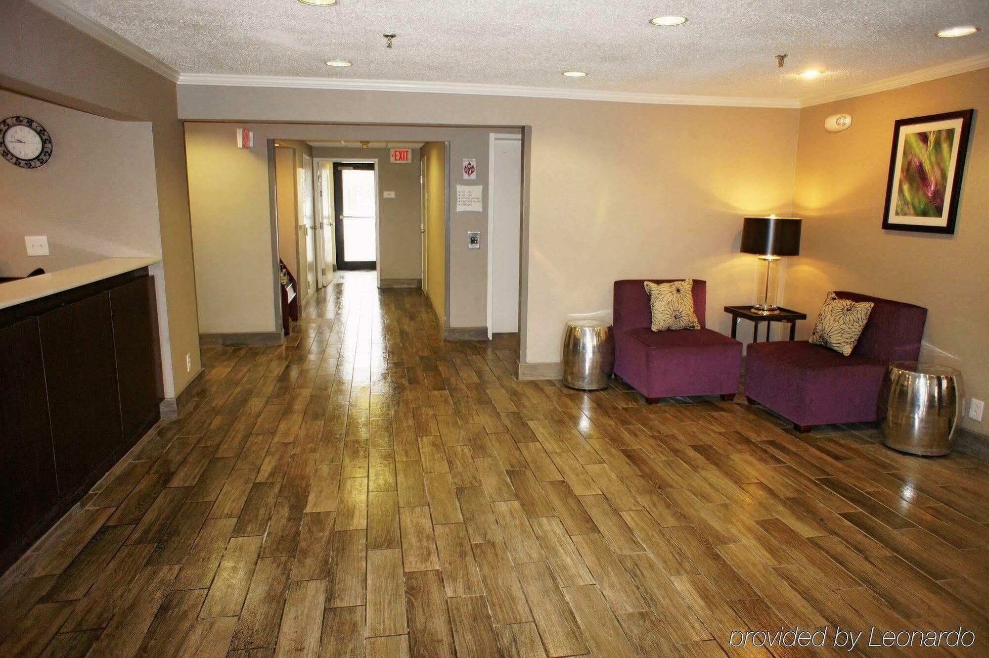 La Quinta By Wyndham Cleveland - Airport North Hotel Ngoại thất bức ảnh